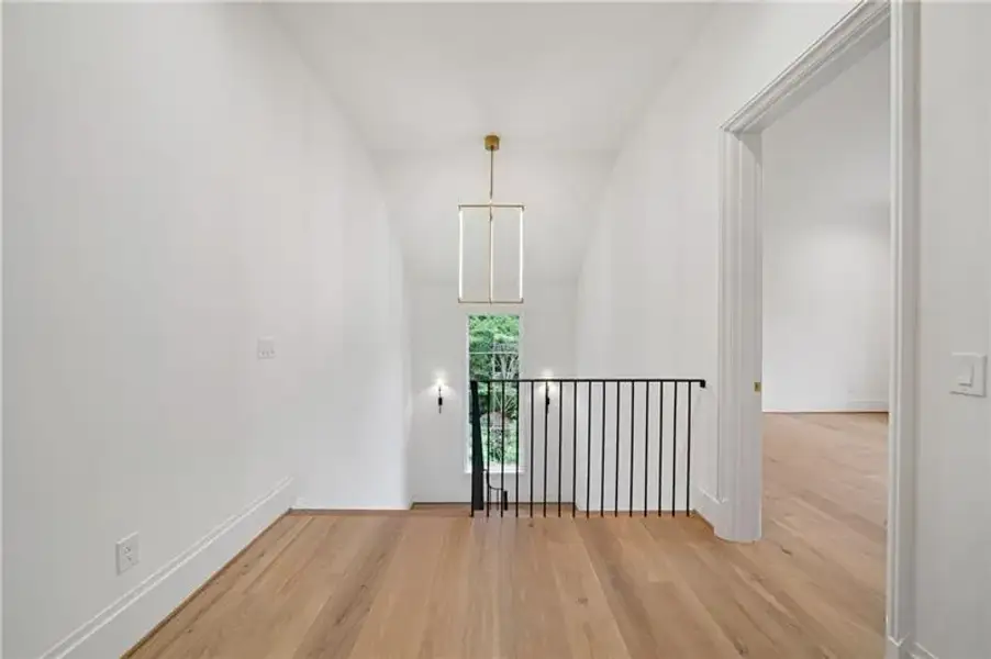 Spacious, unfurnished interior of a new home in , Atlanta (Image 55). Spacious, unfurnished interior of a new home in , Atlanta (Image 55).