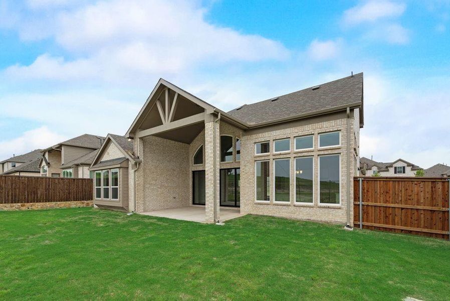 Exterior details and patio area of a home in Breezy Hill, Rockwall (Image 3).