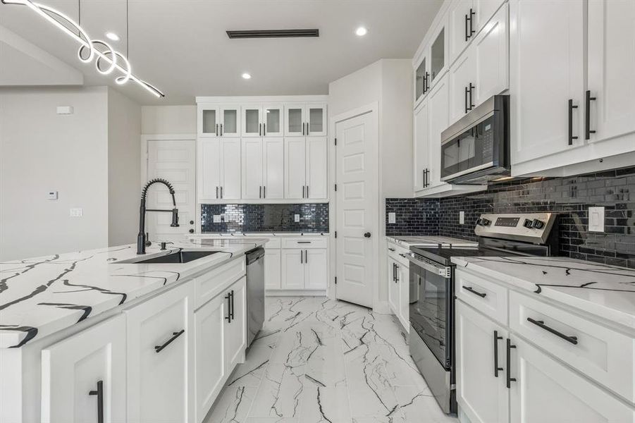 Furnished interior view inside a new home in , Dallas (Image 7). Furnished interior view inside a new home in , Dallas (Image 7).