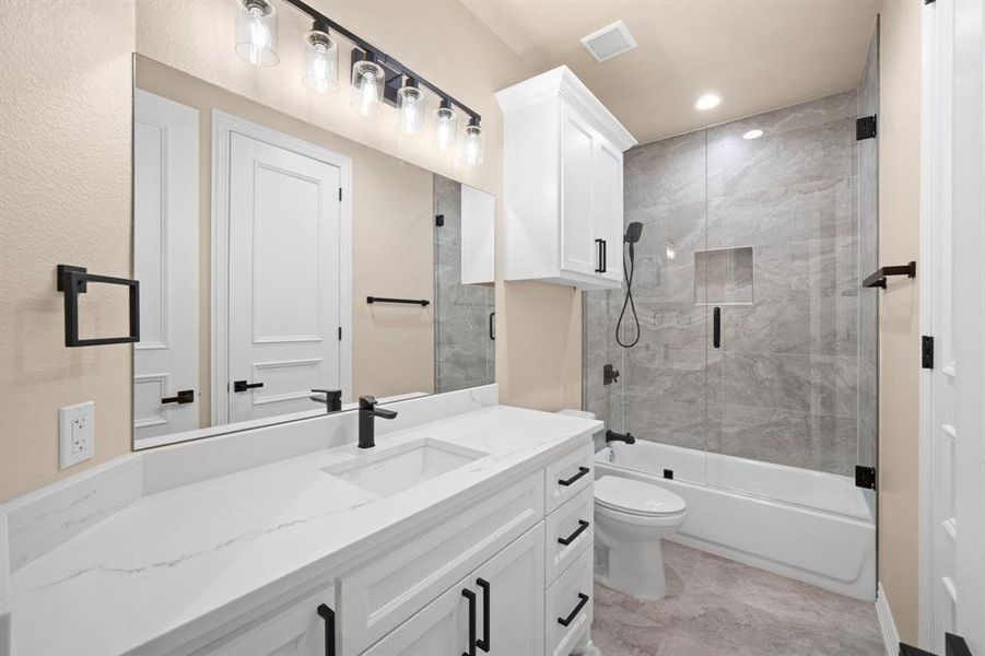 Furnished interior view inside a new home in , Midlothian (Image 7).