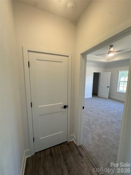 Spacious, unfurnished interior of a new home in Cardiff Glyn, Catawba (Image 11). Spacious, unfurnished interior of a new home in Cardiff Glyn, Catawba (Image 11).