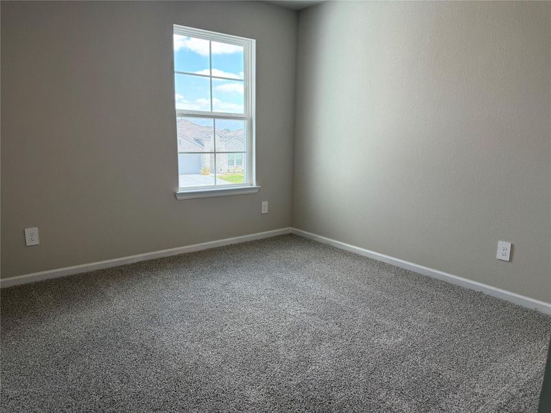 Spacious, unfurnished interior of a new home in Liberty Village, Brenham (Image 10).