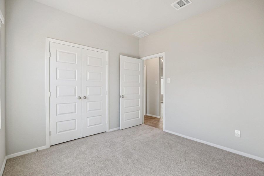 Spacious, unfurnished interior of a new home in Cascade, Liberty Hill (Image 30).