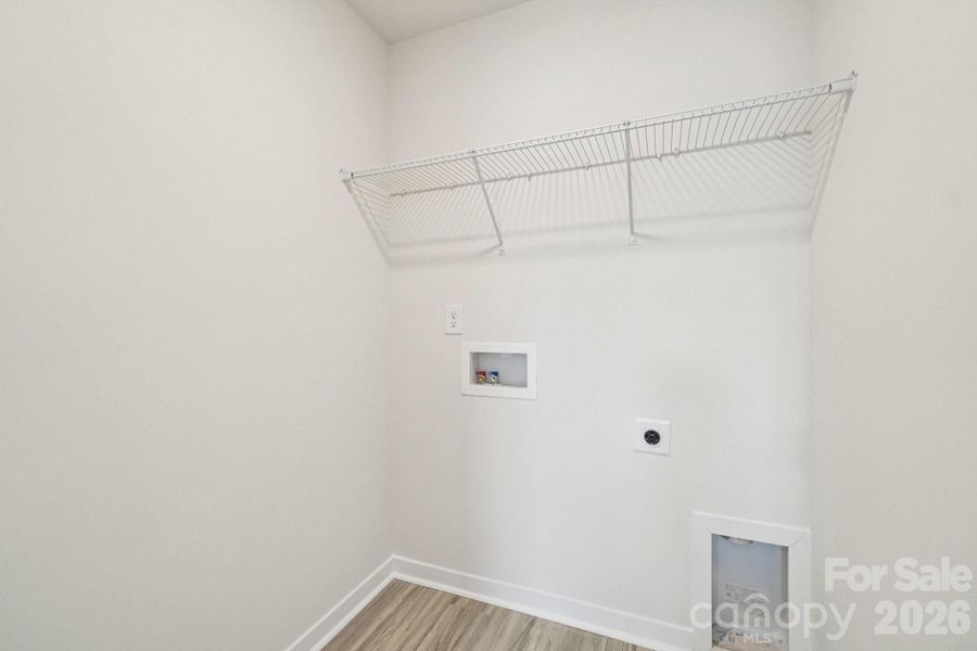 Spacious, unfurnished interior of a new home in Clark Creek Landing, Lincolnton (Image 14).