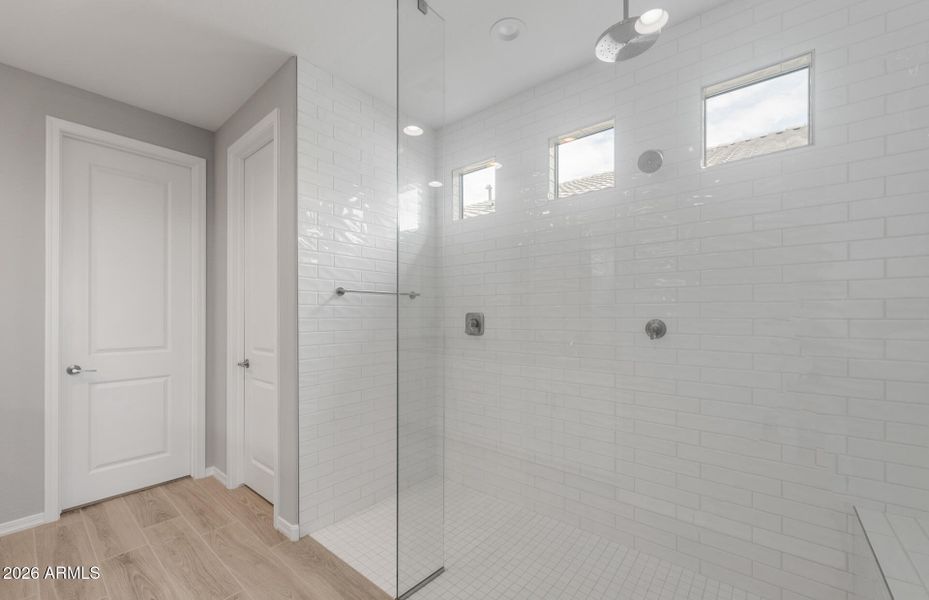 Owner's Bathroom Owner's Bathroom