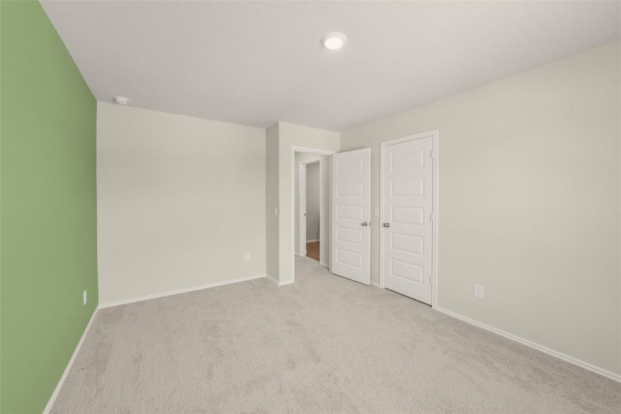 Spacious, unfurnished interior of a new home in Binford Creek, Waller (Image 22). Spacious, unfurnished interior of a new home in Binford Creek, Waller (Image 22).