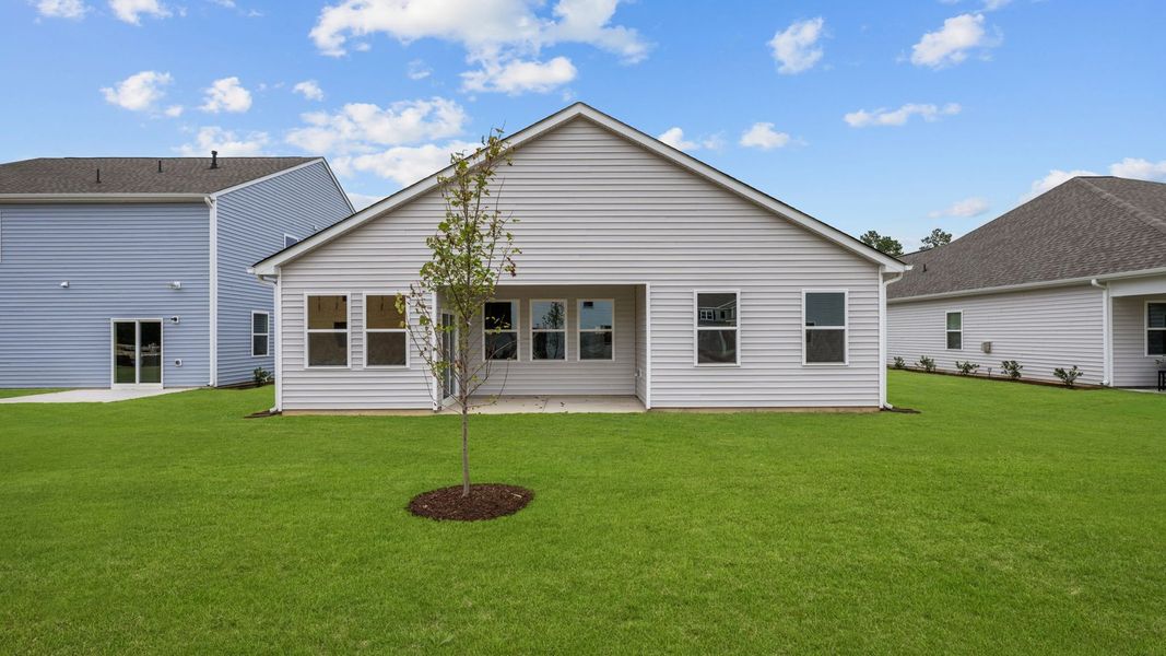 Exterior details and patio area of a home in West New Bern, New Bern (Image 18).