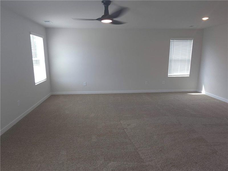 Spacious, unfurnished interior of a new home in Southern Hills, McDonough (Image 22).