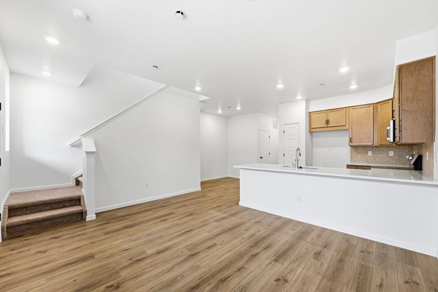 Spacious, unfurnished interior of a new home in Trailstone Townhomes - The Westerly Collection, Arvada (Image 13).