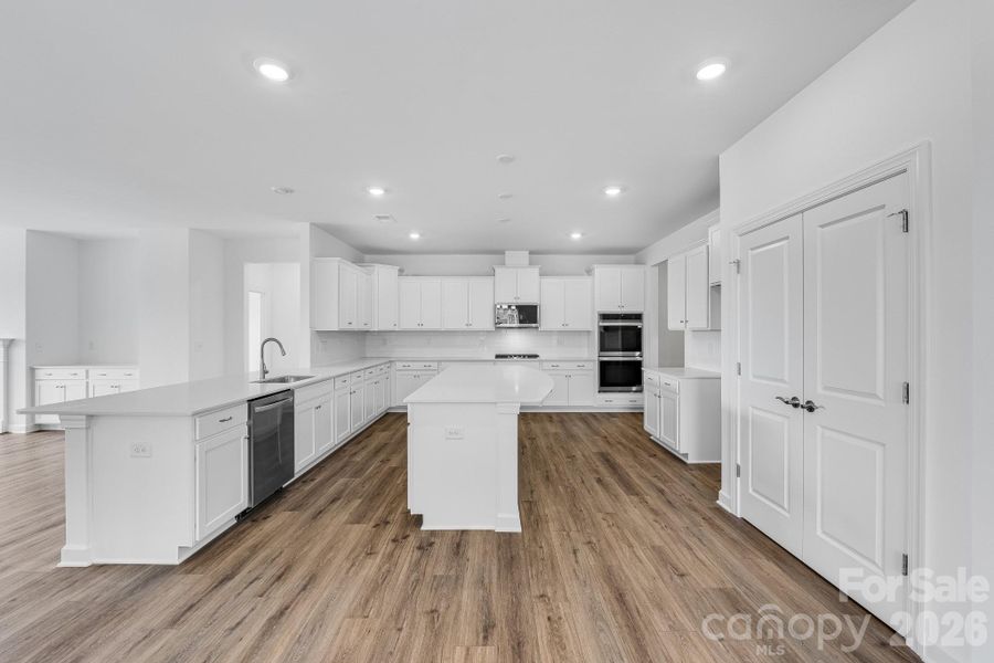 Furnished interior view inside a new home in Roselyn, Lancaster (Image 8).
