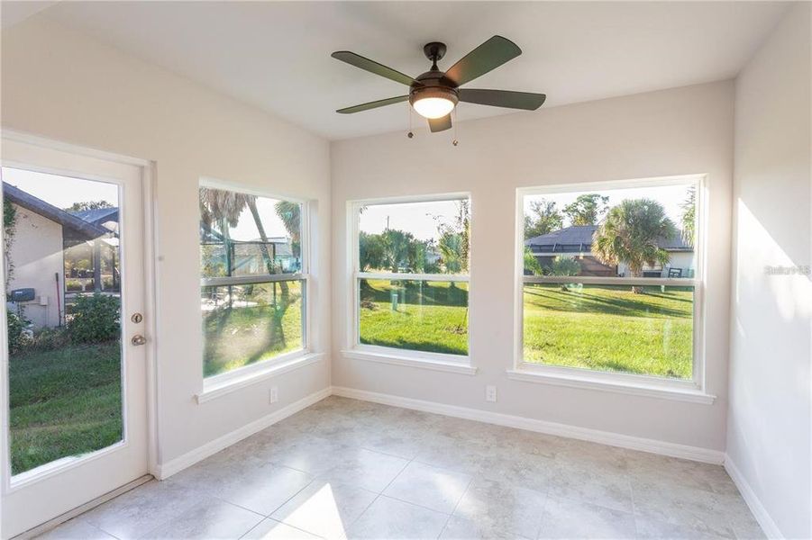Spacious, unfurnished interior of a new home in , Punta Gorda (Image 29).