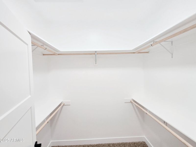 WALK IN CLOSET IN PRIMARY