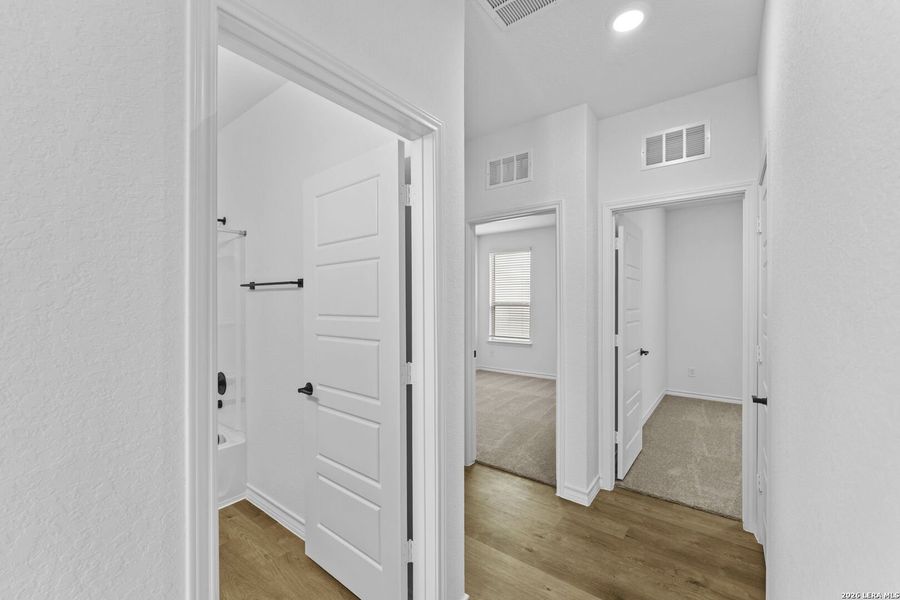 Spacious, unfurnished interior of a new home in Dove Song, Marion (Image 26).