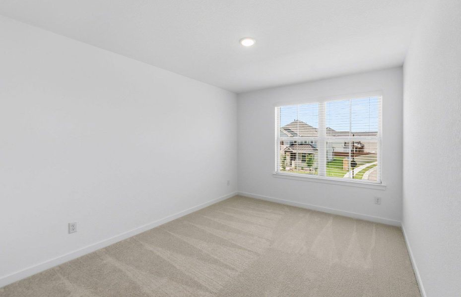 Spacious, unfurnished interior of a new home in Santa Rita Ranch, Liberty Hill (Image 28).