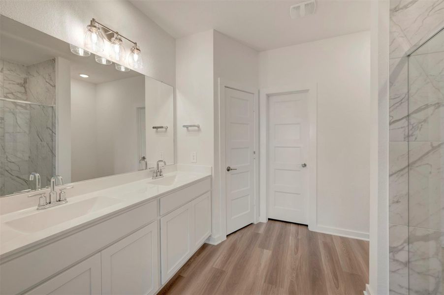 Furnished interior view inside a new home in Wildrye, Waller (Image 11).