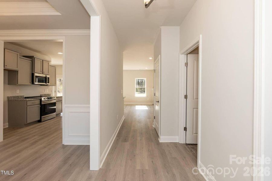 Spacious, unfurnished interior of a new home in Northlake, Statesville (Image 9).