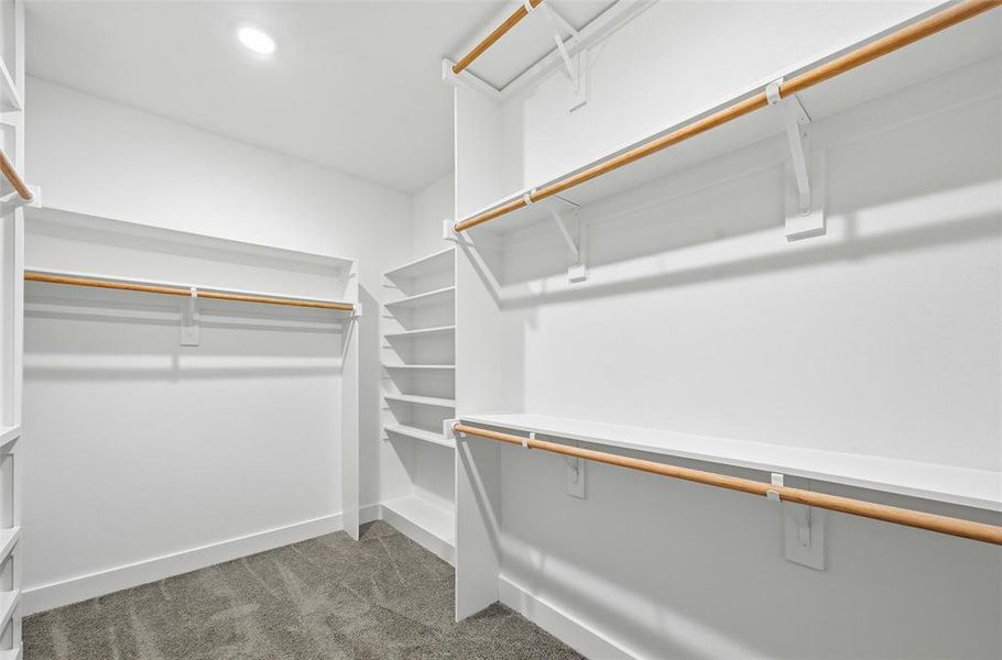 Spacious, unfurnished interior of a new home in , Dallas (Image 35).