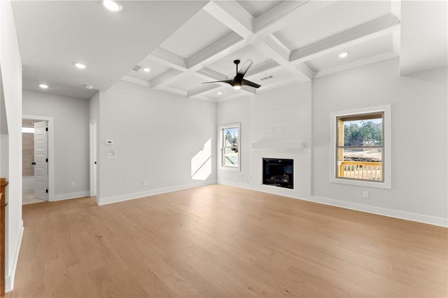 Spacious, unfurnished interior of a new home in , Jefferson (Image 36).