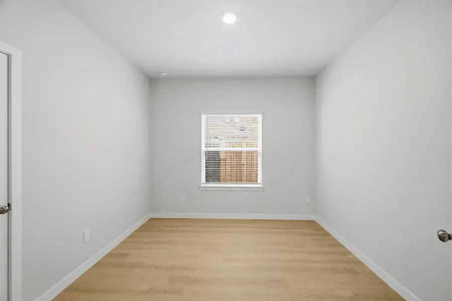 Spacious, unfurnished interior of a new home in Audubon, Magnolia (Image 28).