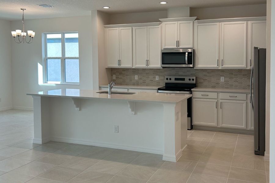 Modern Open-Concept Kitchen in Central Florida Home