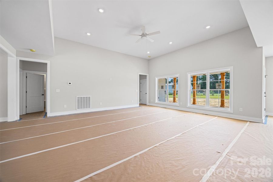 Image 34 of a home in .