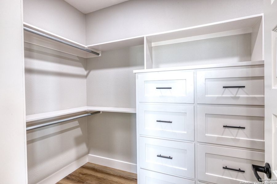 Image 36 of a home in .