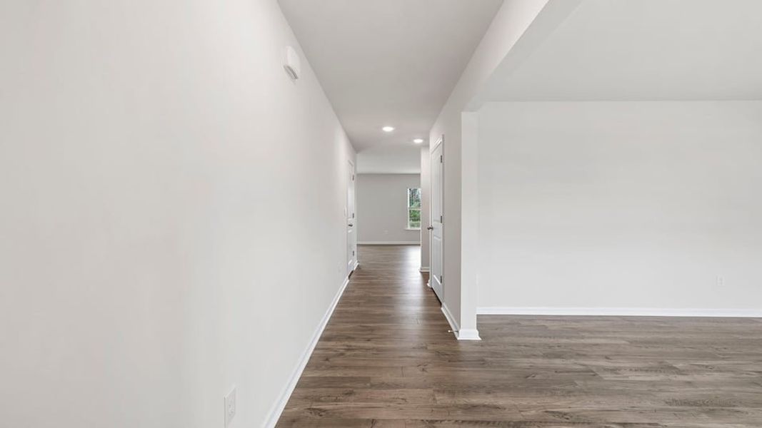 Spacious, unfurnished interior of a new home in Lakestone, Woodruff (Image 17).