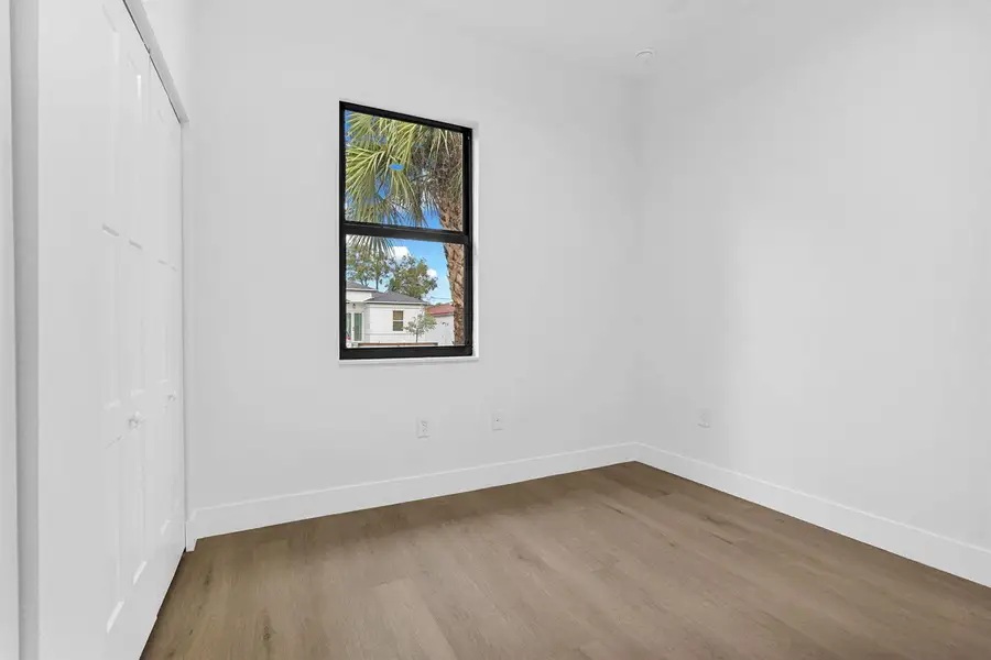 43-web-or-mls-DSC09818 43-web-or-mls-DSC09818