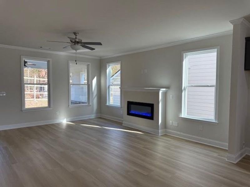 Spacious, unfurnished interior of a new home in Cooper's Walk, Loganville (Image 12).