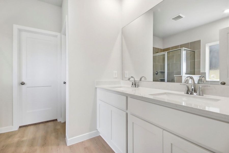 Furnished interior view inside a new home in Maple Woods, Hockley (Image 6).