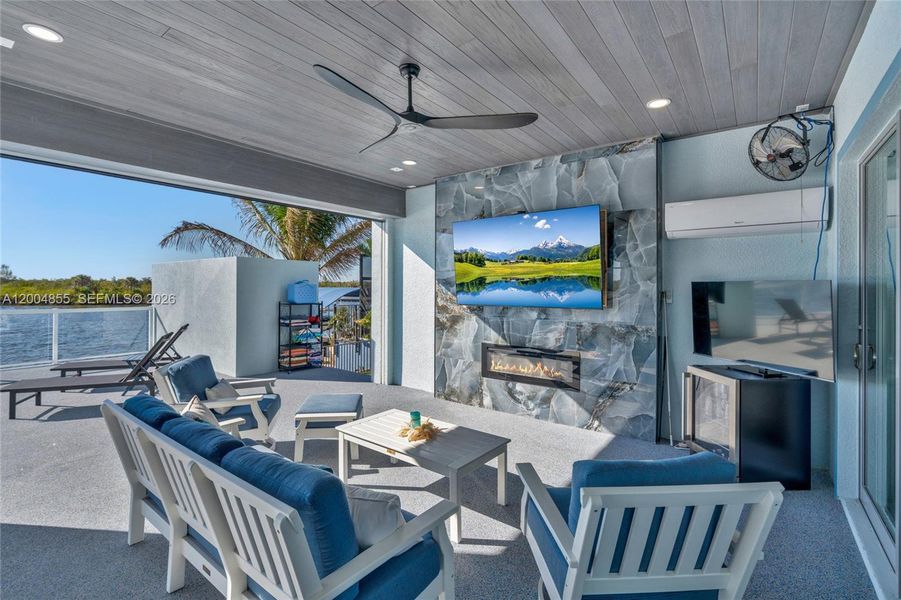 Community amenities in , Cape Coral (Image 53).