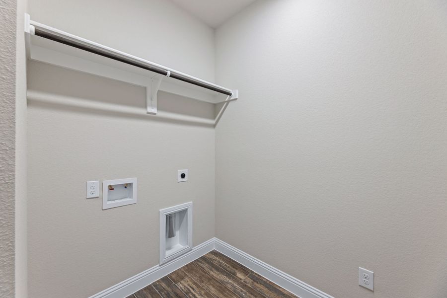 Spacious, unfurnished interior of a new home in Fair Oaks, Bridgeport (Image 37). Spacious, unfurnished interior of a new home in Fair Oaks, Bridgeport (Image 37).