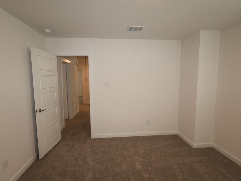 Spacious, unfurnished interior of a new home in Summerview, Fulshear (Image 16). Spacious, unfurnished interior of a new home in Summerview, Fulshear (Image 16).
