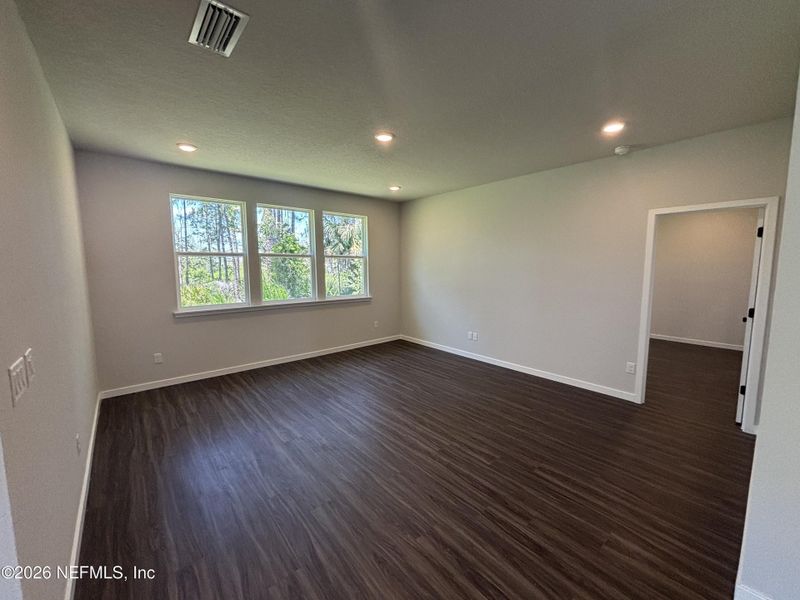 Spacious, unfurnished interior of a new home in Reserve East, Flagler Beach (Image 43).