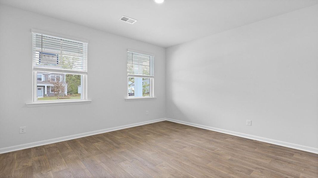 Spacious, unfurnished interior of a new home in Lakeview at Kitfield, Moncks Corner (Image 34).