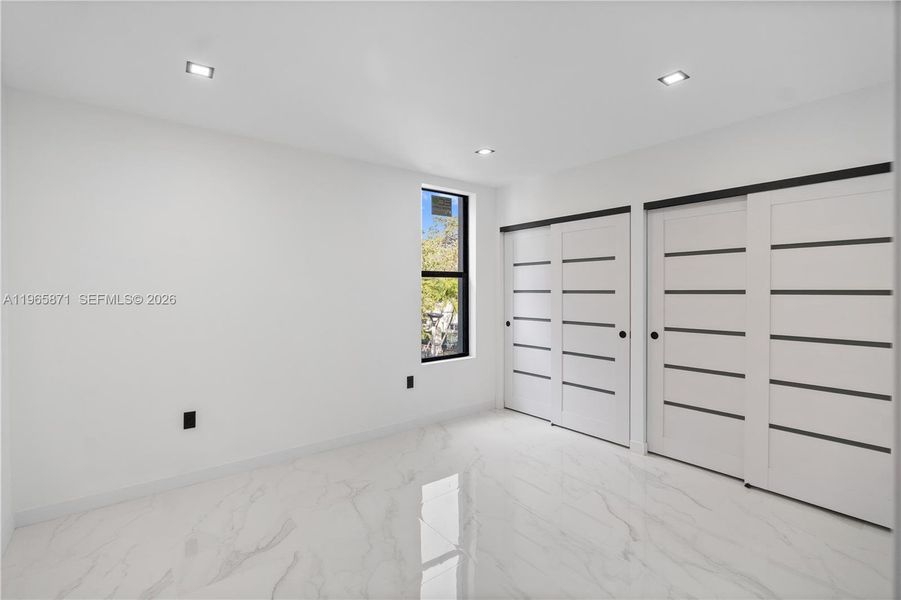 Spacious, unfurnished interior of a new home in , Miami (Image 49).