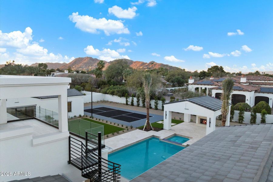 Mummy Mountain Views