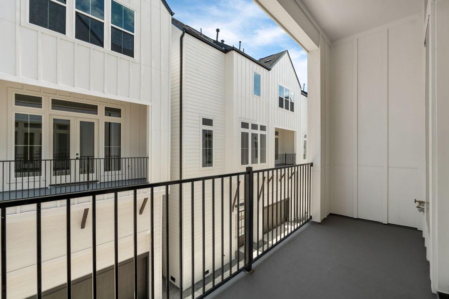 Exterior details and patio area of a home in , Houston (Image 22).