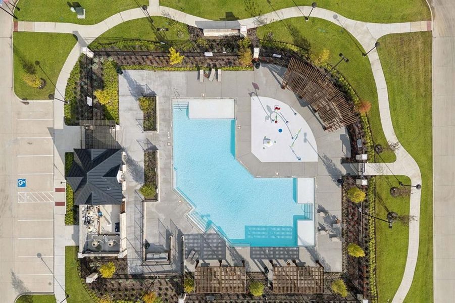 Community amenities in Avondale, Fate (Image 29).