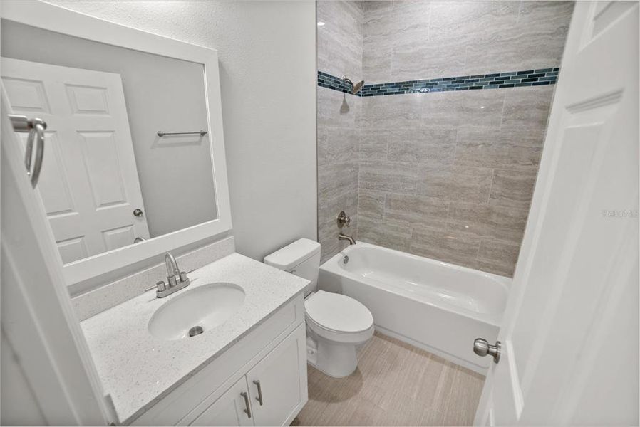 Furnished interior view inside a new home in , Lake Wales (Image 4).