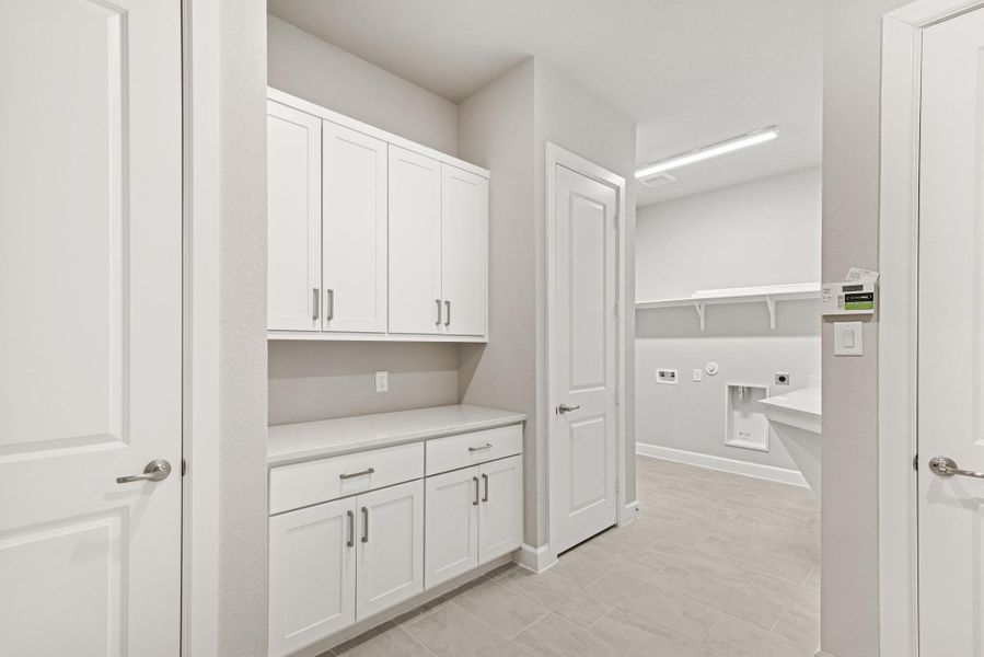 Furnished interior view inside a new home in ARTAVIA 65' Homesites, Conroe (Image 9). Furnished interior view inside a new home in ARTAVIA 65' Homesites, Conroe (Image 9).