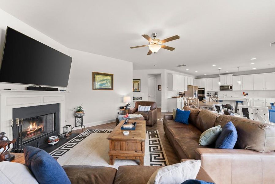 Furnished interior view inside a new home in , Homer (Image 33).