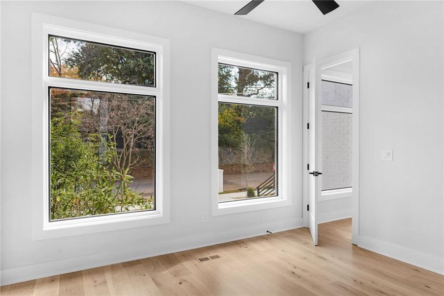 Spacious, unfurnished interior of a new home in , Atlanta (Image 25). Spacious, unfurnished interior of a new home in , Atlanta (Image 25).