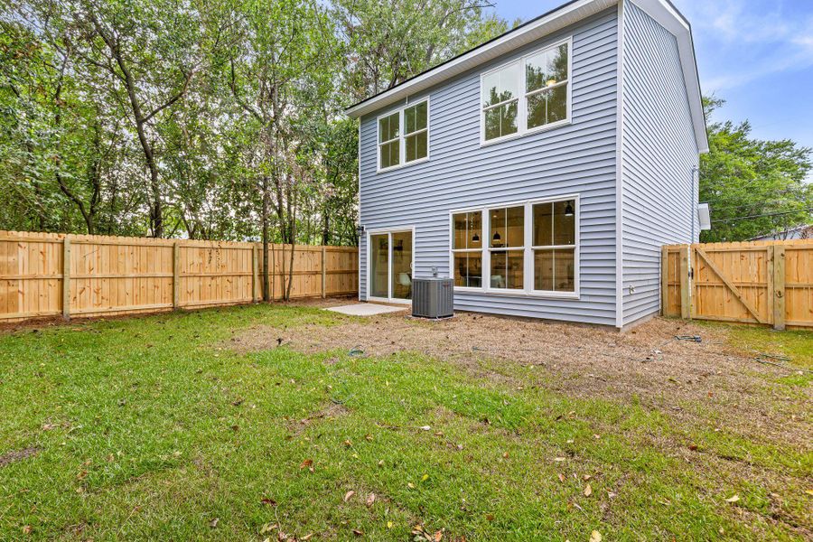 Exterior details and patio area of a home in , North Charleston (Image 4).