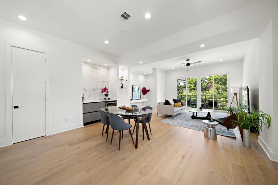 A bright and modern open-concept design enhanced by the warmth and elegance of European white oak engineering wood floors.**Images shown are from a similar model. Actual features may vary. A bright and modern open-concept design enhanced by the warmth and elegance of European white oak engineering wood floors.**Images shown are from a similar model. Actual features may vary.