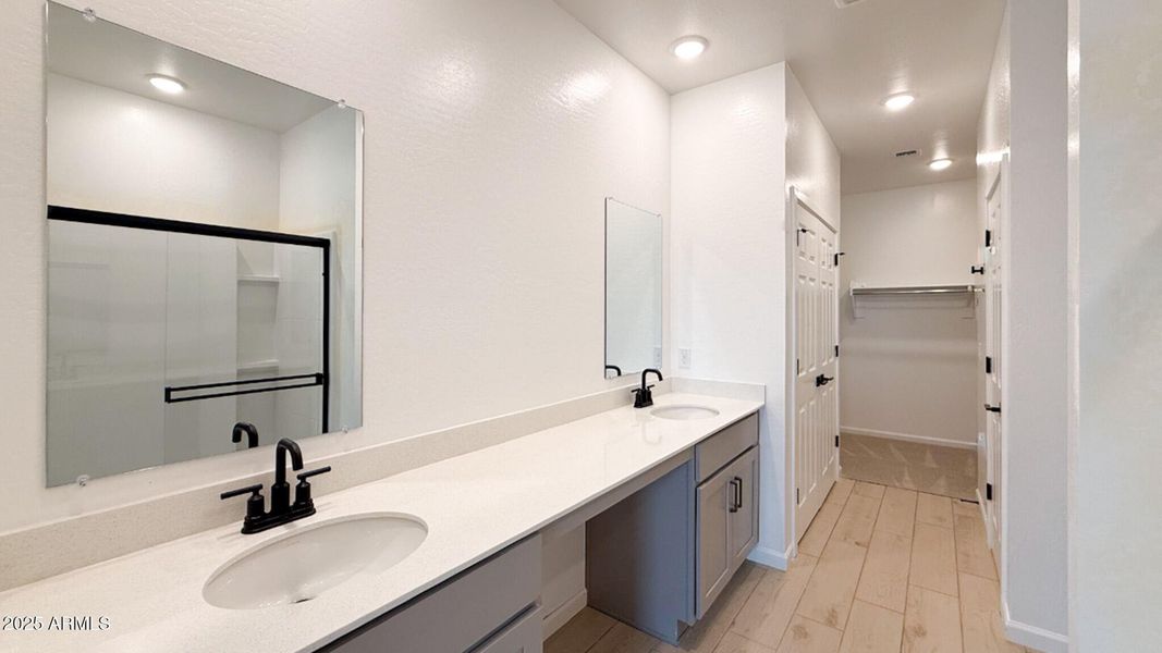 013 - Primary Bathroom