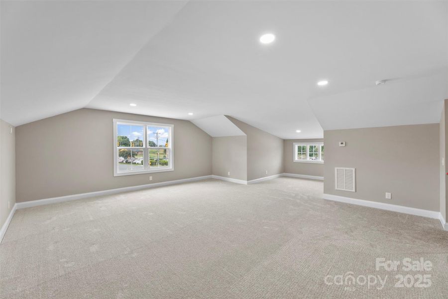 Spacious, unfurnished interior of a new home in , Kings Mountain (Image 35). Spacious, unfurnished interior of a new home in , Kings Mountain (Image 35).
