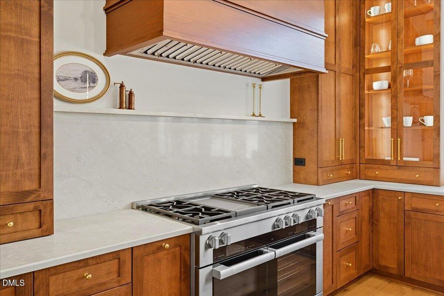 121-1216 Barcroft Pl