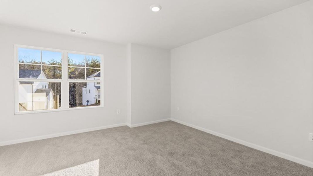 Spacious, unfurnished interior of a new home in Liberty Crossing, Braselton (Image 25).