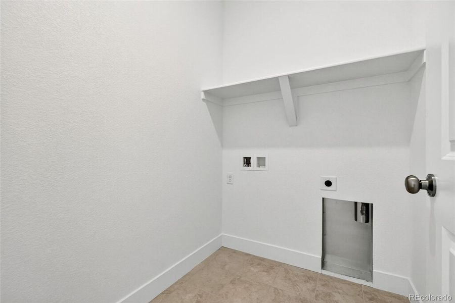 17136 W 92nd Loop ~ Ready Now